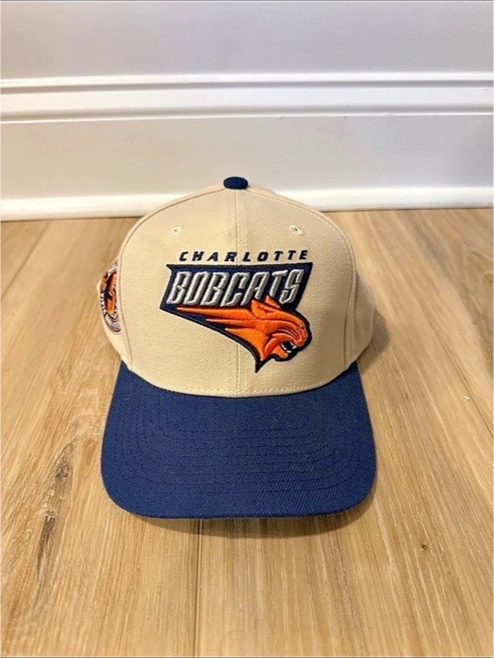Mitchell & Ness Charlotte Bobcats Hardwood Classics Snapback Hat Snapback Hat